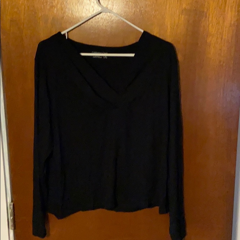 Cold water creek double v knot top
